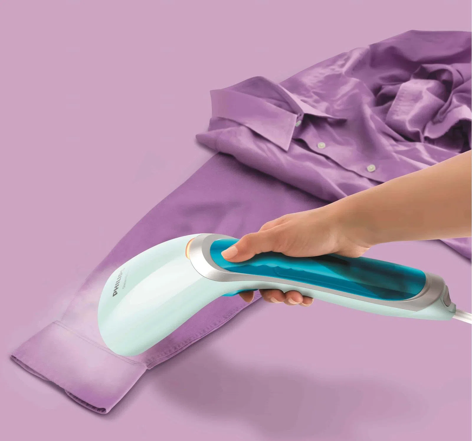 Vaporizador de Prendas y Planchado Vertical Philips GC361