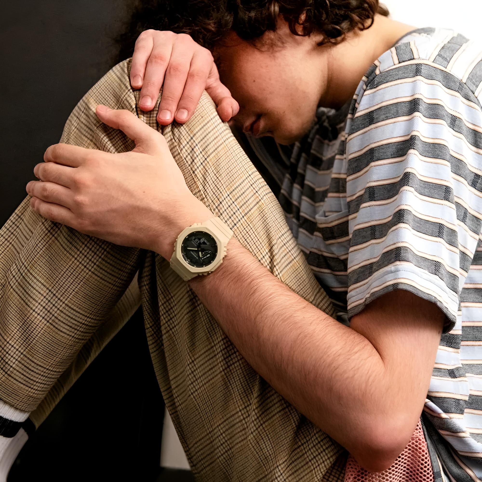 Reloj Deportivo G-SHOCK GA-2100-5ADR Analogo Digital