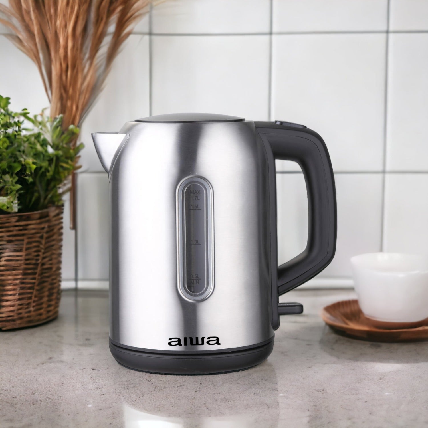 Hervidor de Acero Inoxidable Tipo Tetera Aiwa 1.7L /2200W GR