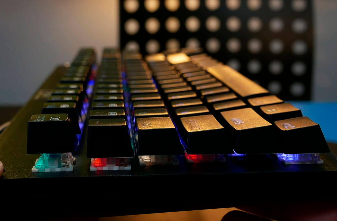 Teclado Gamer Mecanico Redragon Dark Avenger Pro K568Rgb-1