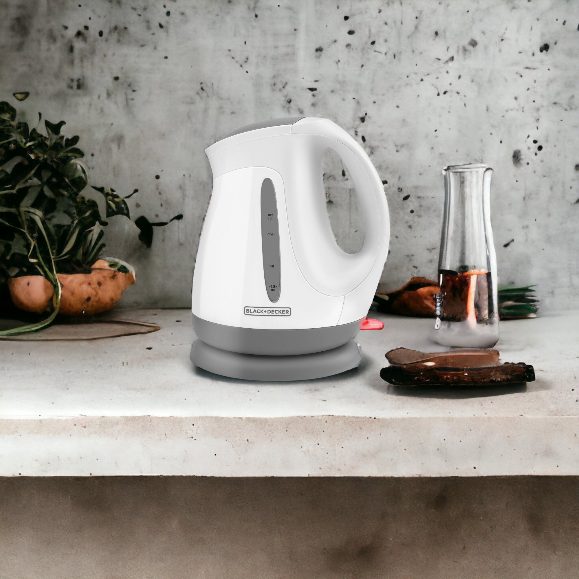 Hervidor Black + Decker 1.7L Base Giratoria 360° JKC681-CL