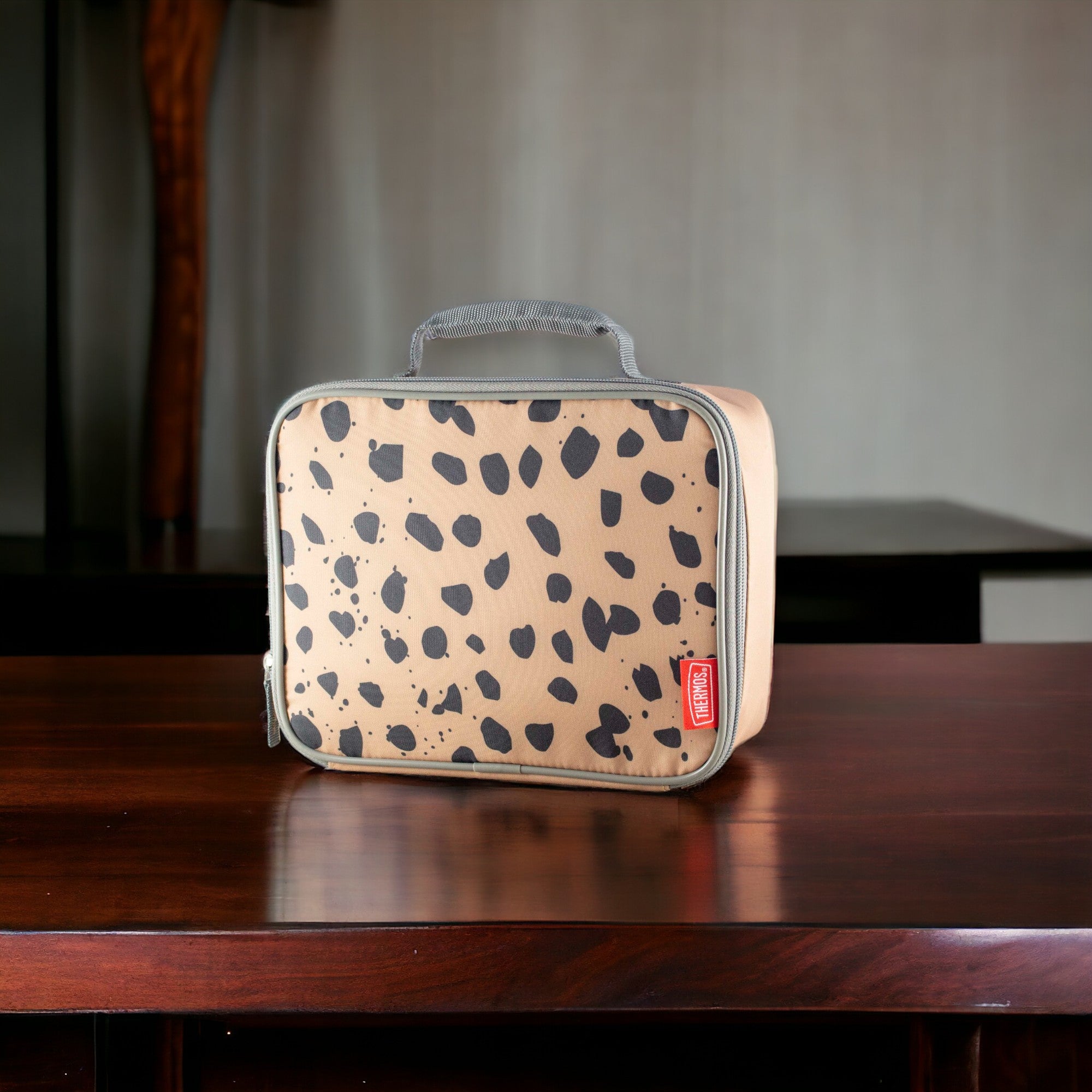 Lonchera Térmica Thermos Diseño Dálmata 4.5L