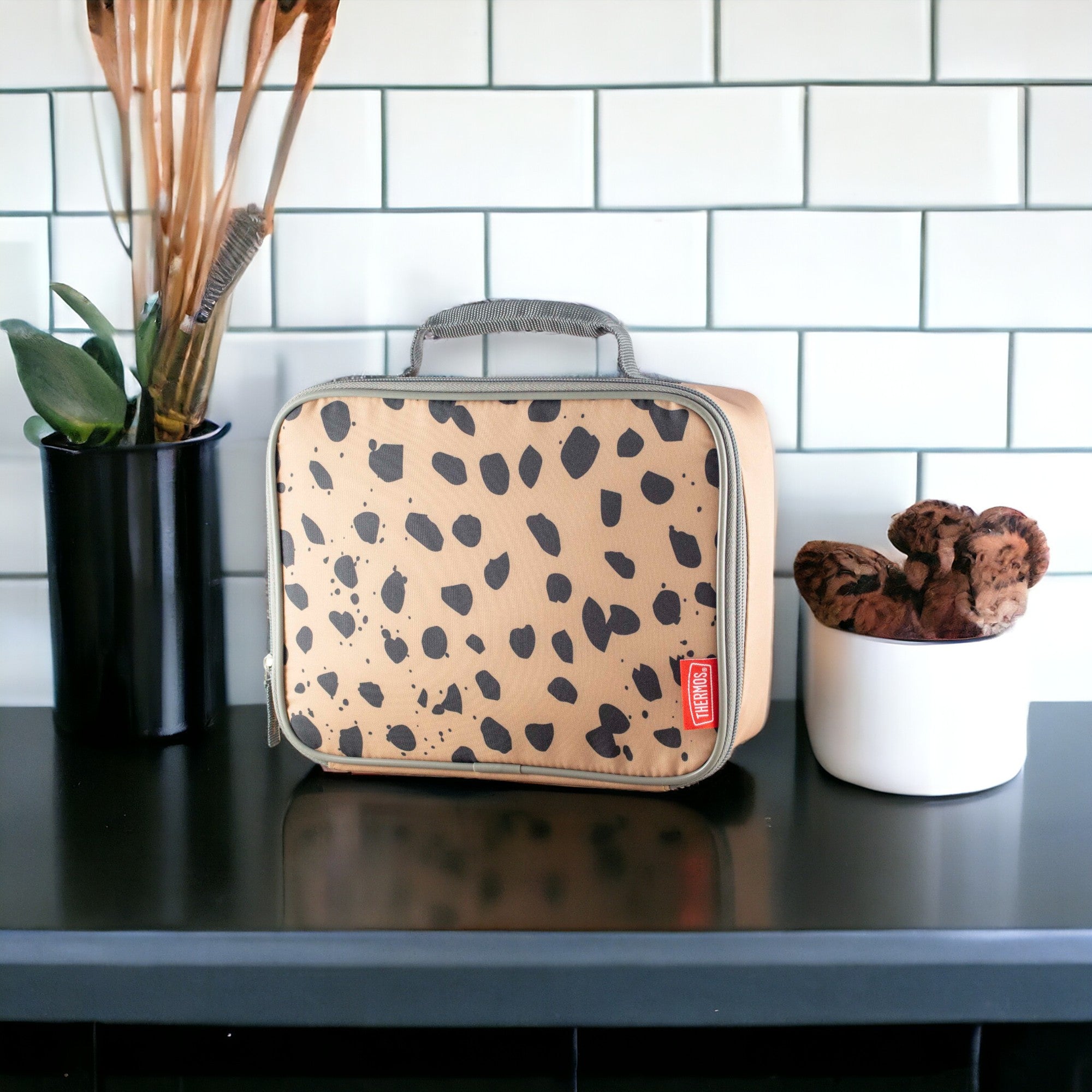 Lonchera Térmica Thermos Diseño Dálmata 4.5L