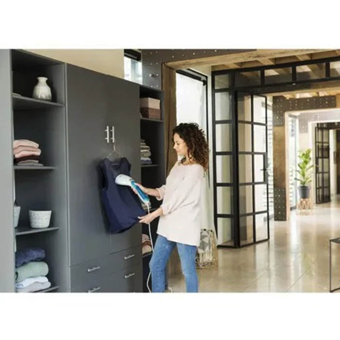 Vaporizador de Prendas y Planchado Vertical Philips GC361