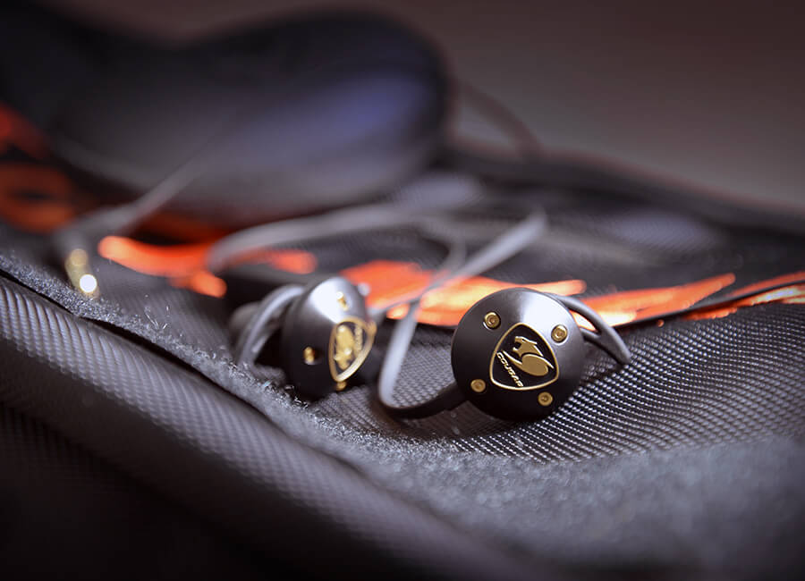 Audifonos Gamer In Ear Cougar ATTILA Gaming Edition