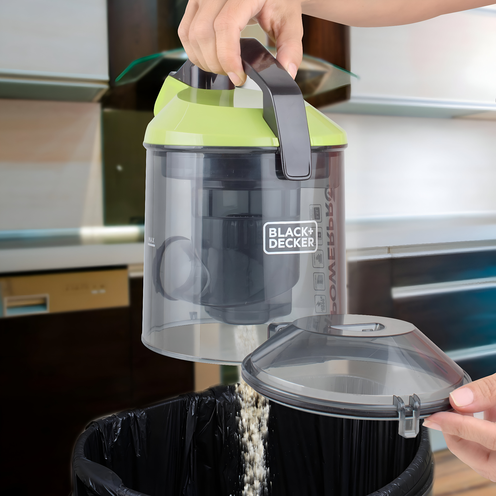 Aspiradora Black+Decker 2000W Power Pro Filtro Hepa VCBD8530