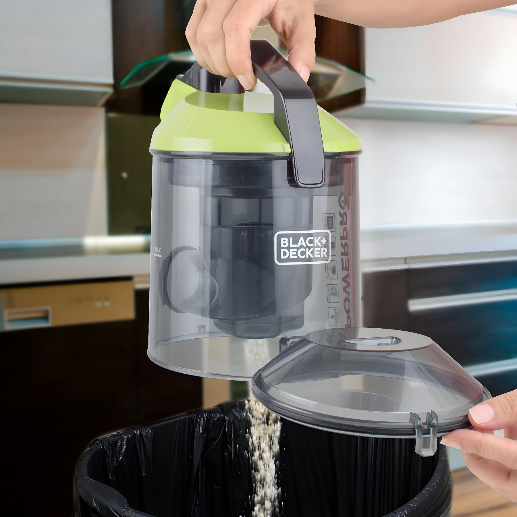 Aspiradora Black+Decker 2000W Power Pro Filtro Hepa VCBD8530