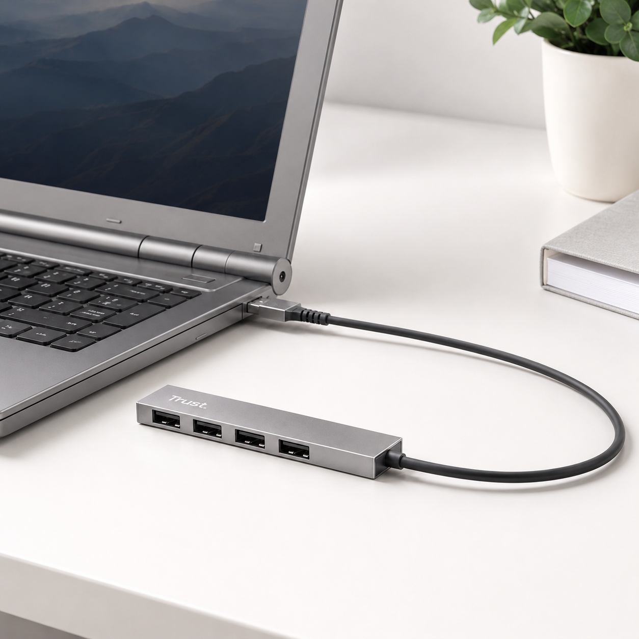 Hub Usb Trust Halyx 4 Puertos Usb 2.0 Flat Aluminium High Speed