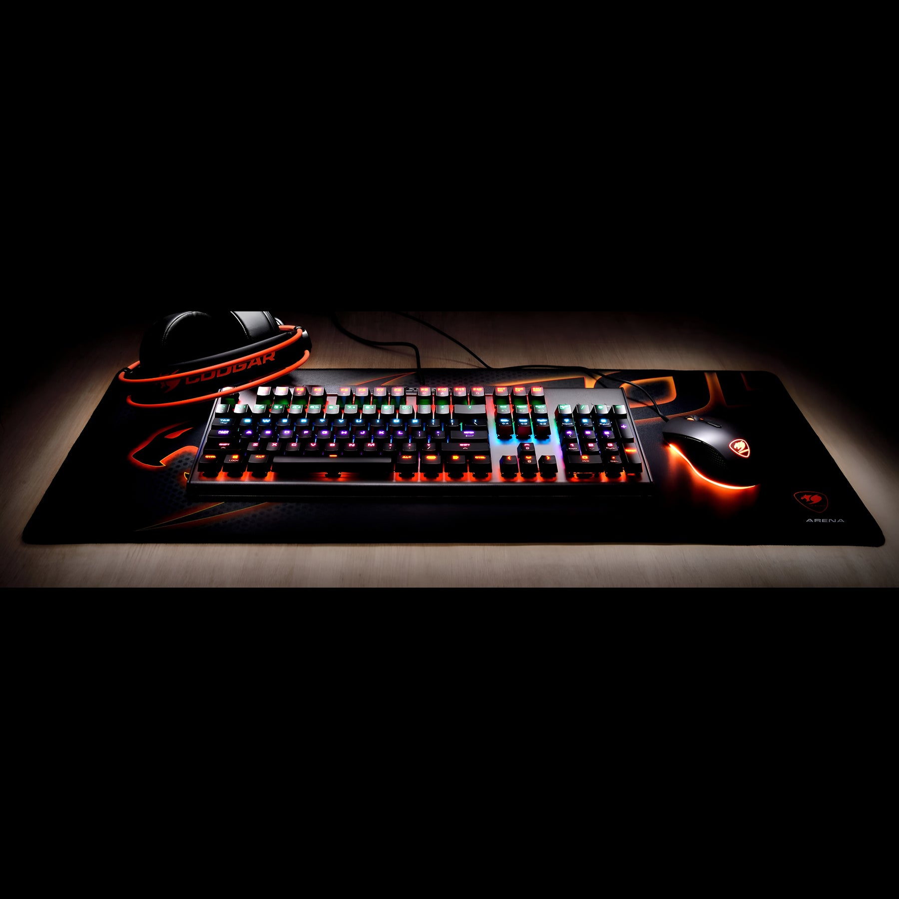 Mouse Pad Cougar Arena Black Gaming Extended Edition