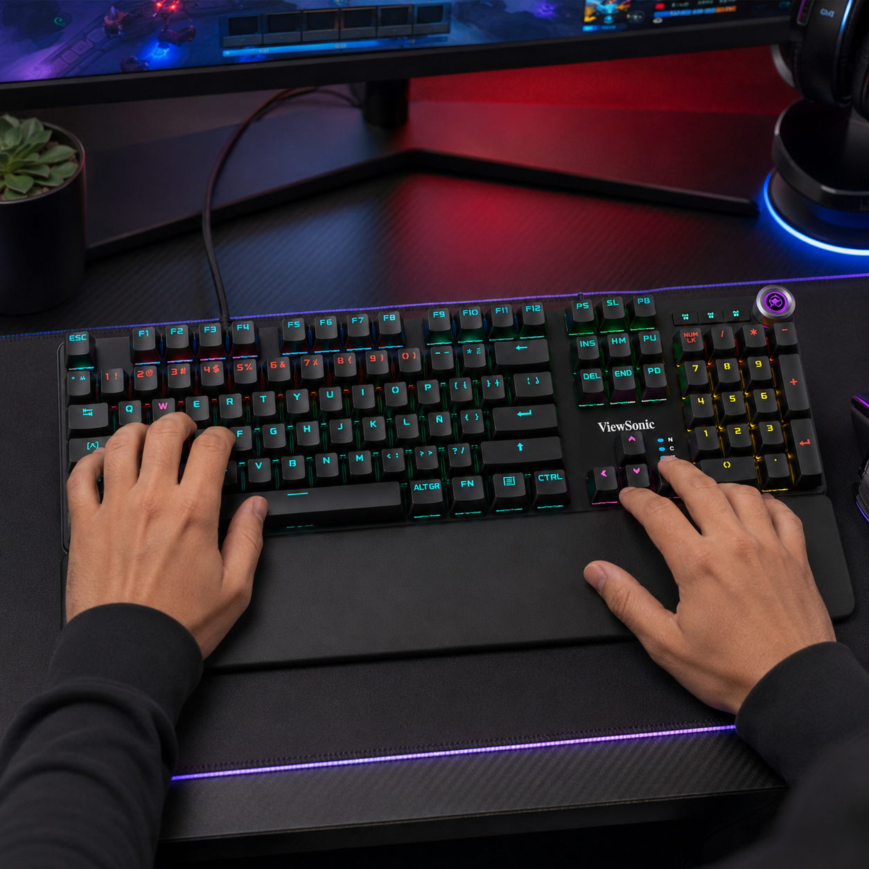Teclado Mecánico RGB con apoya Muñecas Gamer KU535 ViewSonic