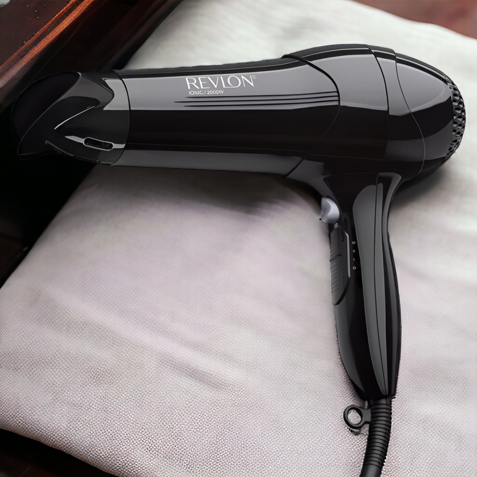 Secador De Cabello Revlon Ionic Pro Technology 2000W DR7773