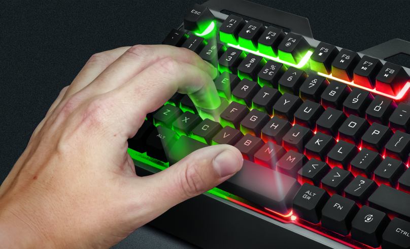 Teclado Gamer Trust Torac Gxt 856 RGB Multiplataformas Anti-Ghosting