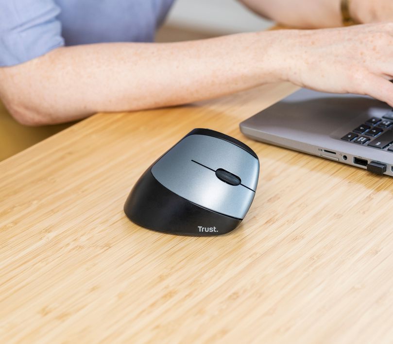 Mouse Vertical Ergonómico Trust Bayo Pro 2.4G Recargable RGB