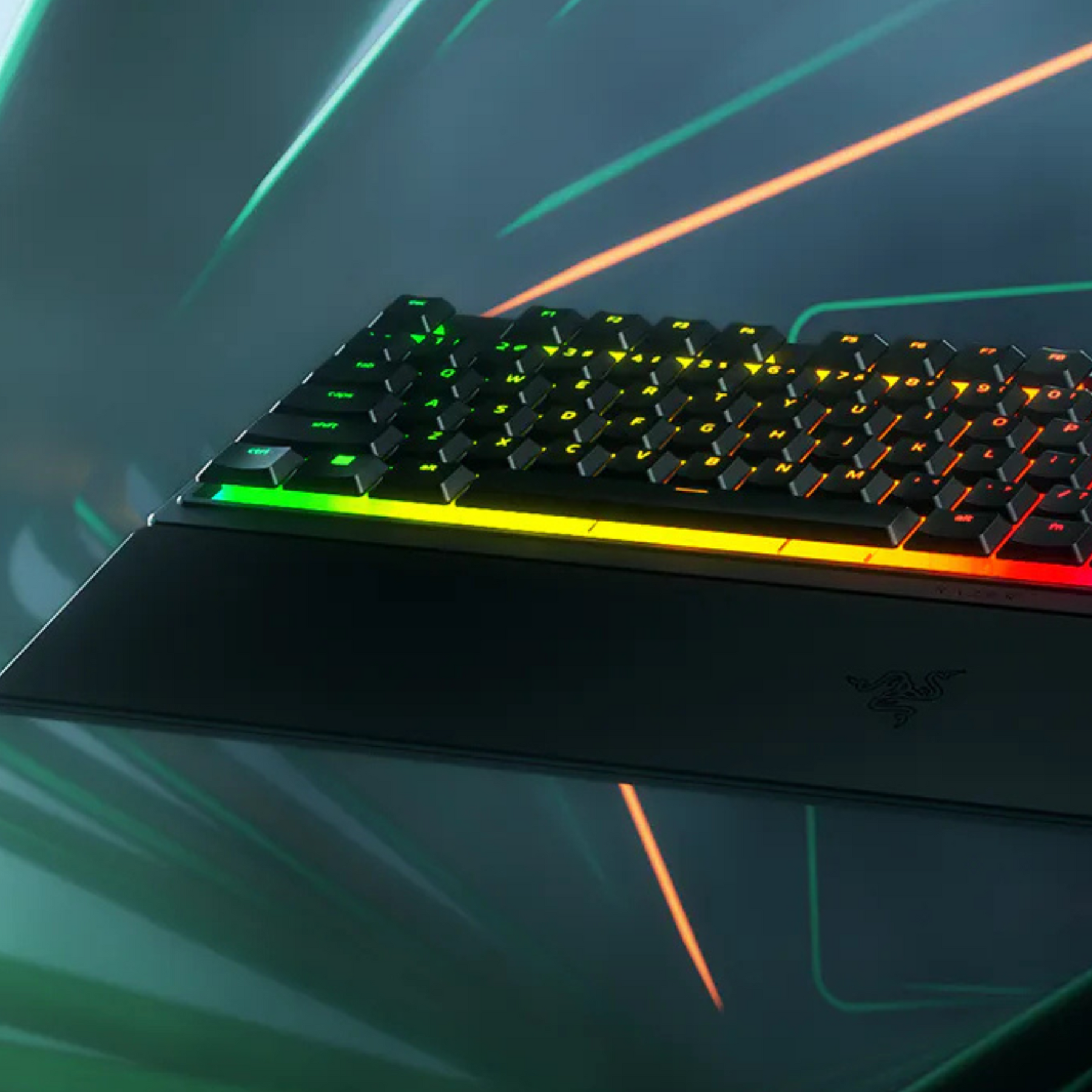 Teclado Gamer Razer Ornata V3 RGB con Apoya Muñecas Español