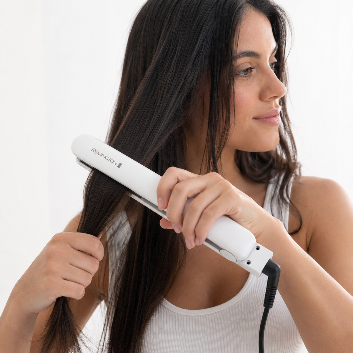 Alisador De Cabello Remington S1305 Ceramic Pro Anti Frizz