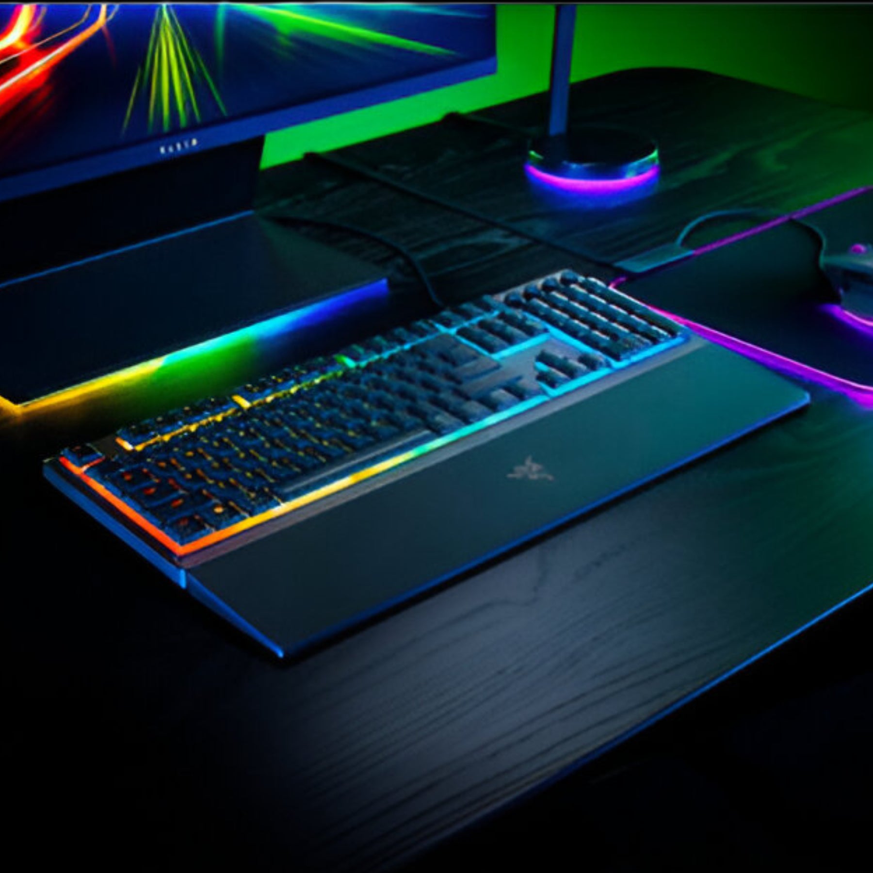 Teclado Gamer Razer Ornata V3 RGB con Apoya Muñecas Español