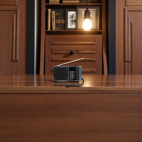 Radio Portátil de Bolsillo Multibandas AM/ FM / SW TL634