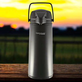 Termo con Sifón para Líquidos 1.9 Litros Thermos JADO-19BK