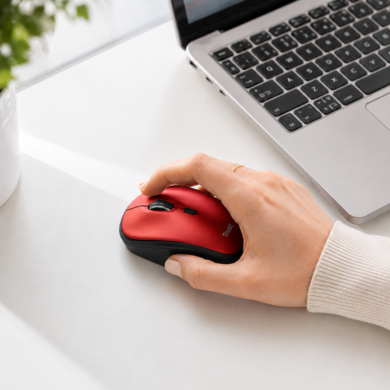 Mouse Inalámbrico Silencioso Trust YVI Eco Friendly RD 24550