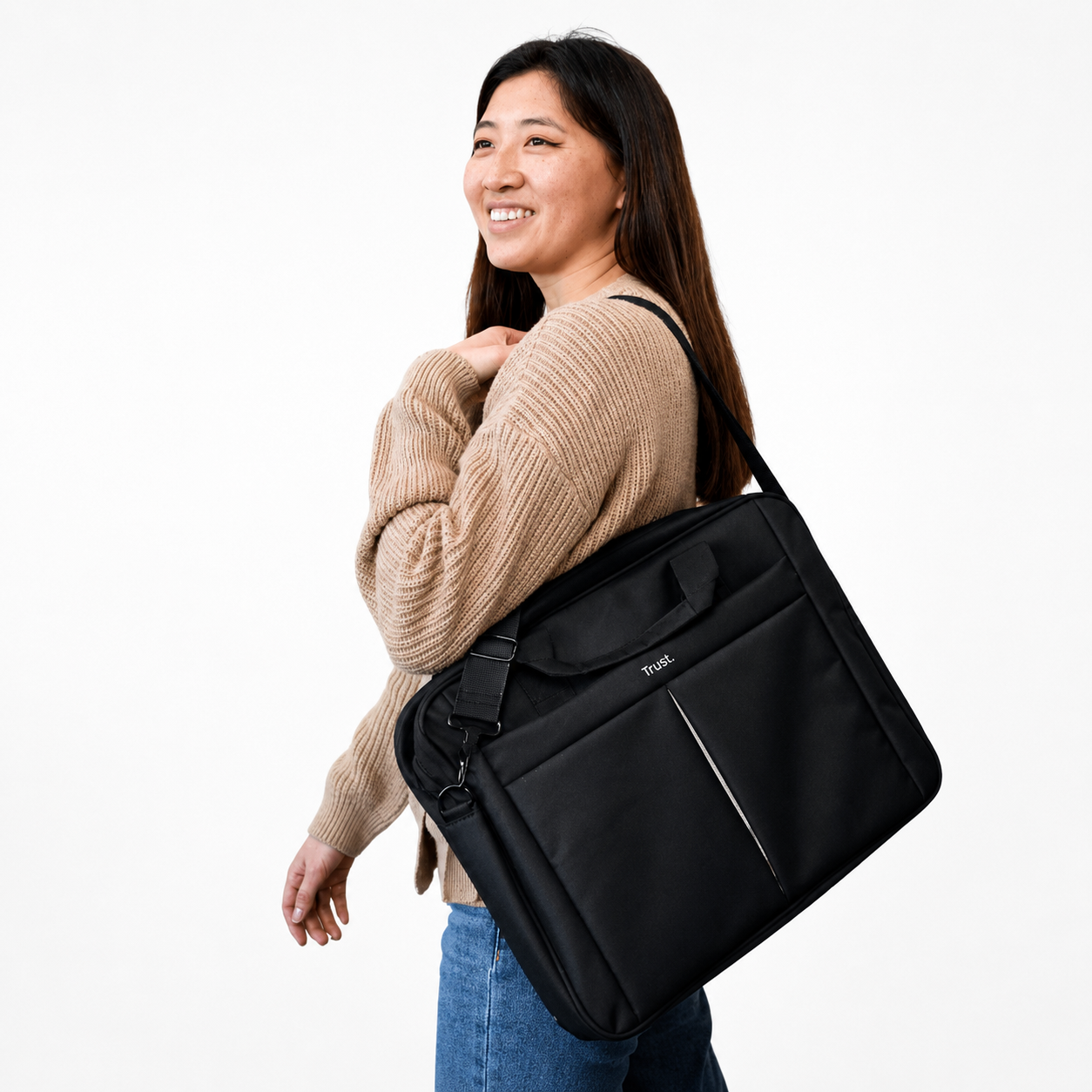 Bolso para Notebook Trust Primo 16" Max Ultra Liviano  Black