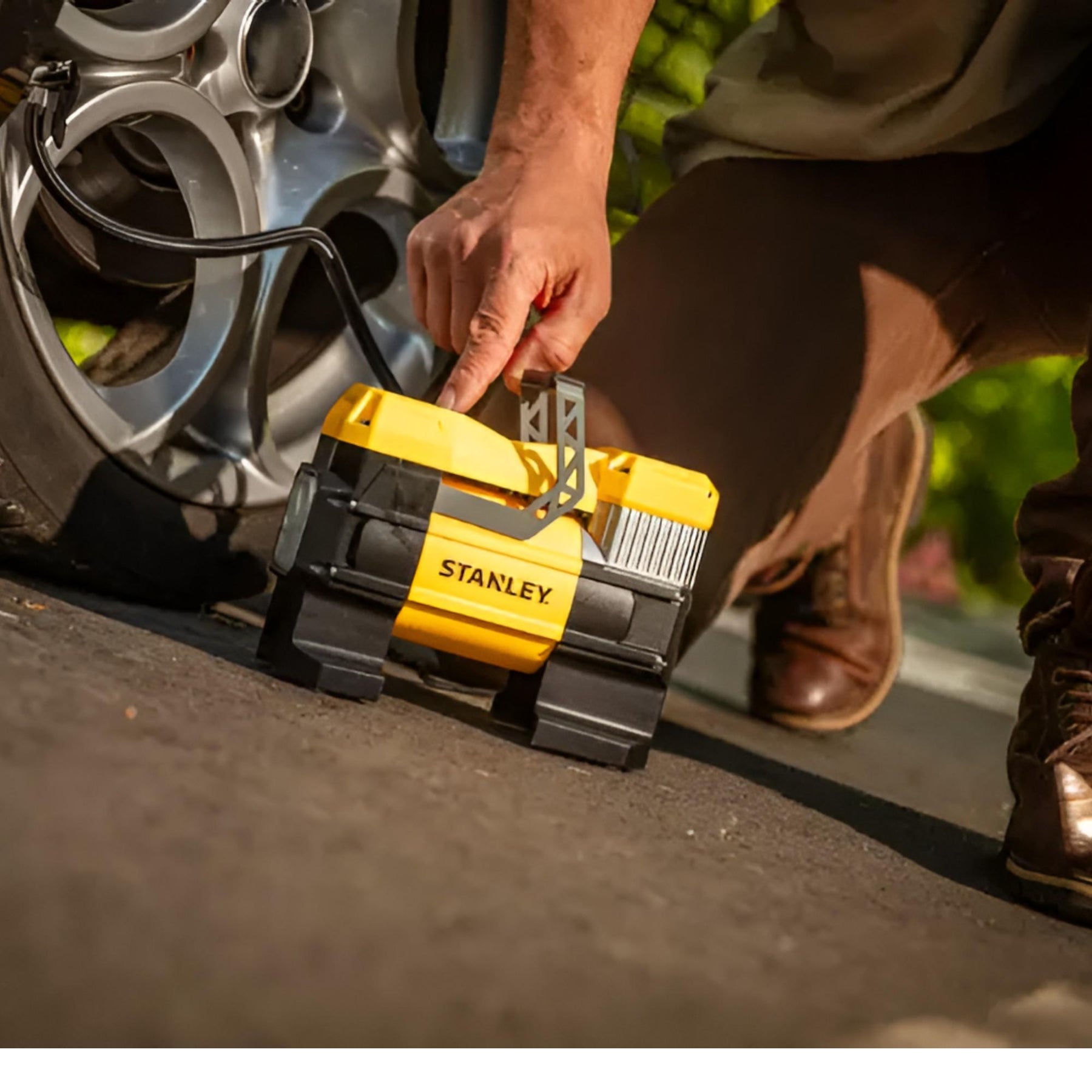 Inflador de Neumáticos Stanley 12V Autos-4x4-Camiones 145 PSI Max