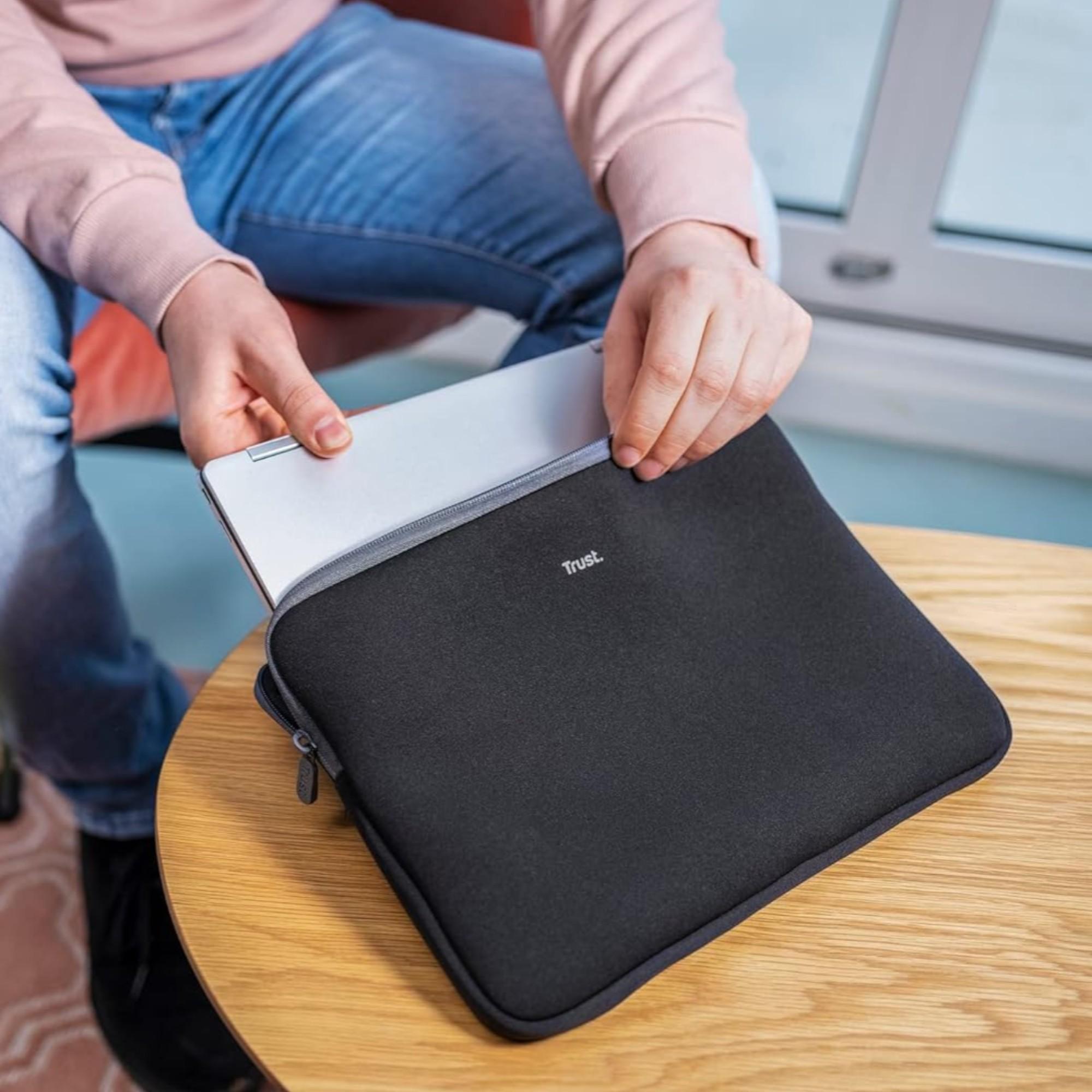 Funda Notebook & Macbook Trust Primo Sleeve Soft 13.3" Black