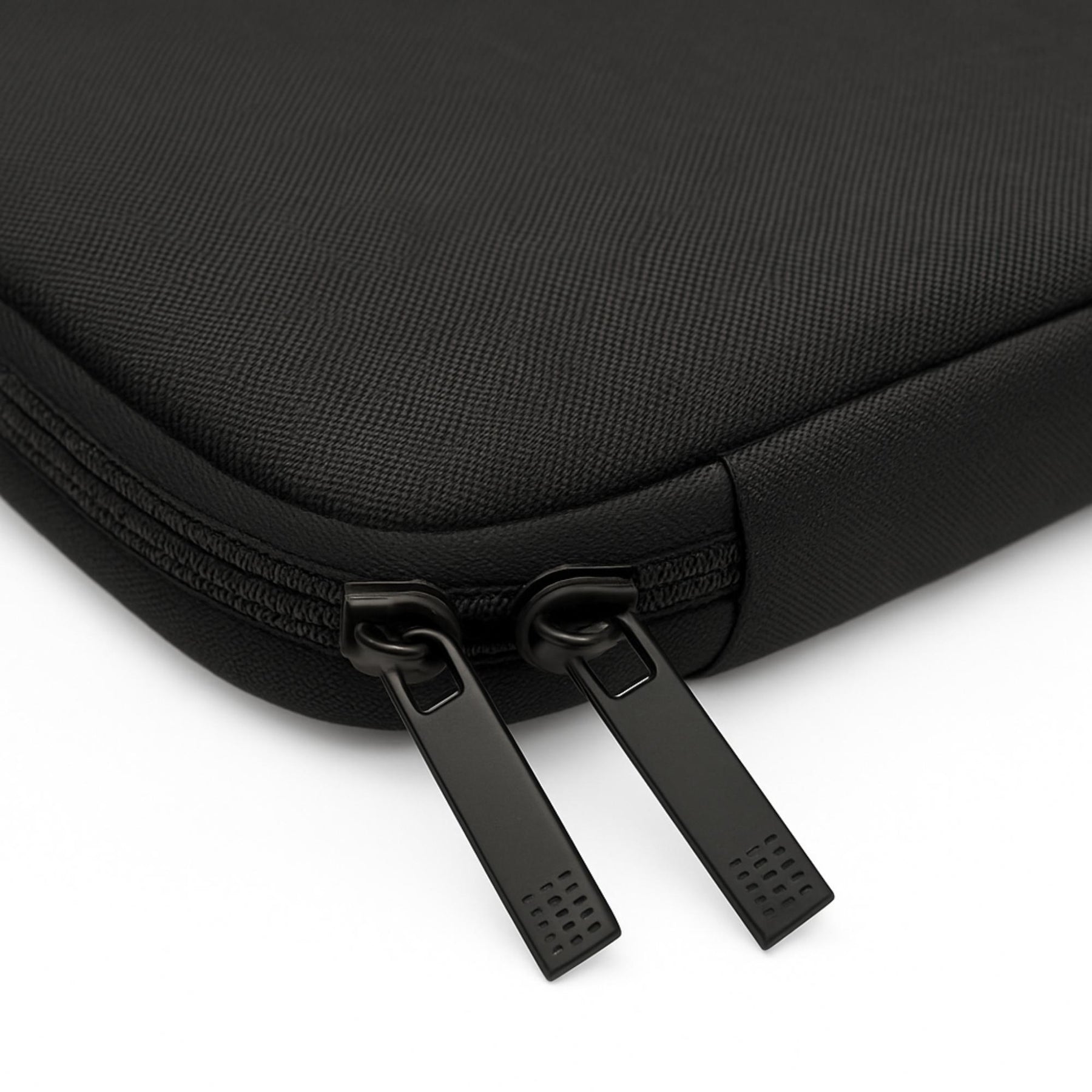 Bolso de Notebook hasta 15" Acolchado con Correa Black Pack