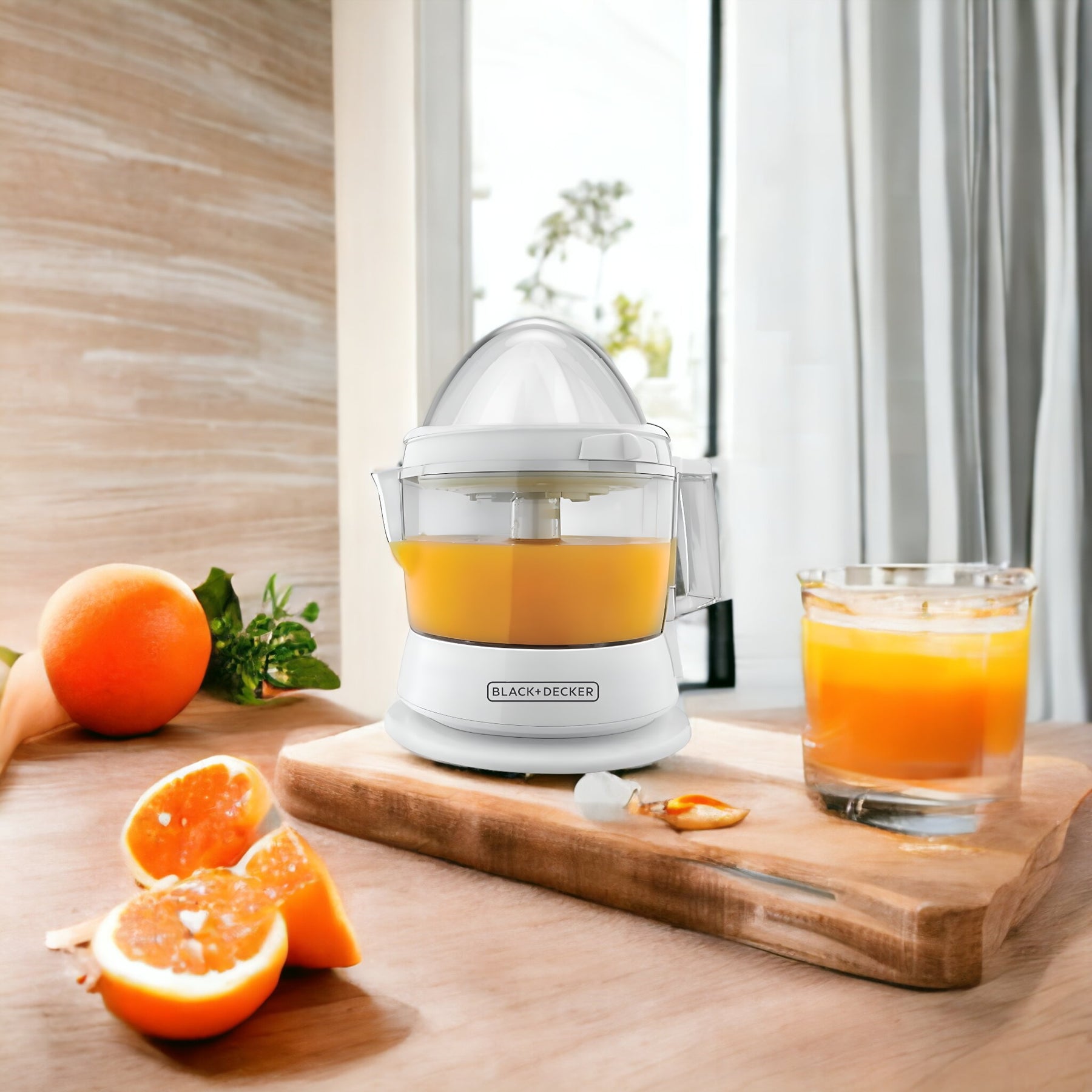 Exprimidor Eléctrico Multiuso Black + Decker 1LT CJ650W-CL